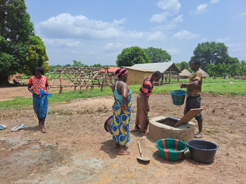 Puits pour aider les femmes dans les travaux agricoles